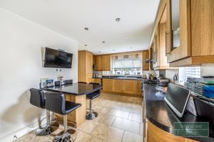 Photo 14- click for photo gallery